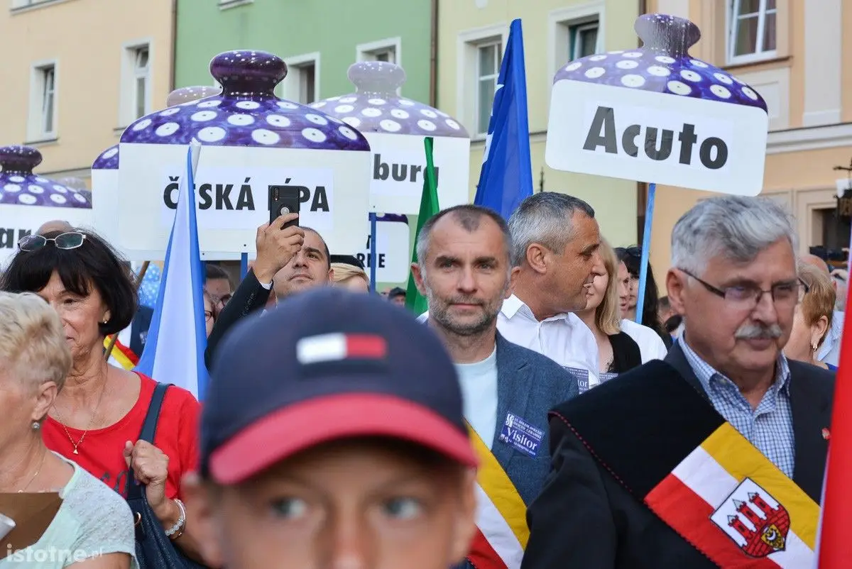 Parada otwierająca 25 Bolesławieckie Święto Ceramiki