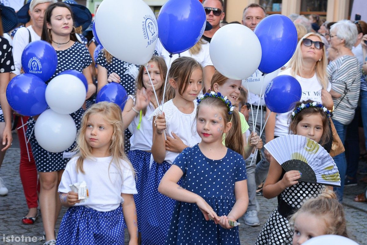 Parada otwierająca 25 Bolesławieckie Święto Ceramiki