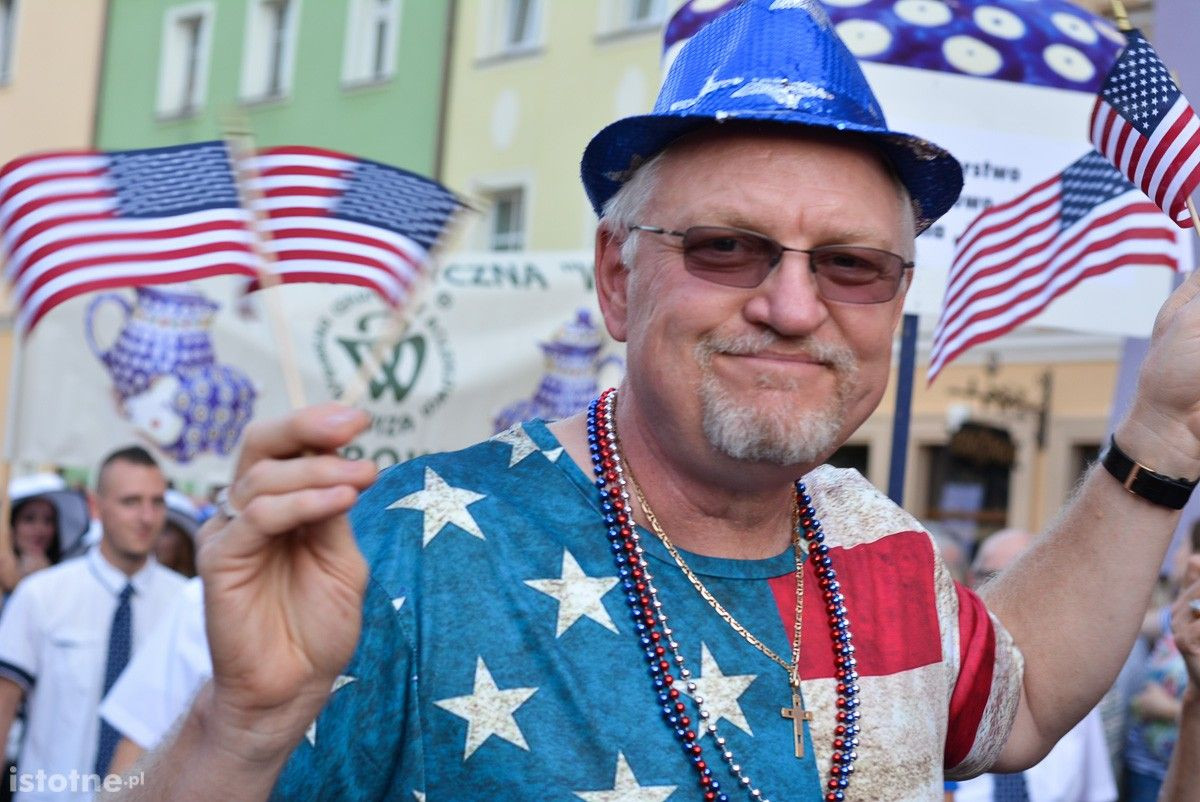 Parada otwierająca 25 Bolesławieckie Święto Ceramiki