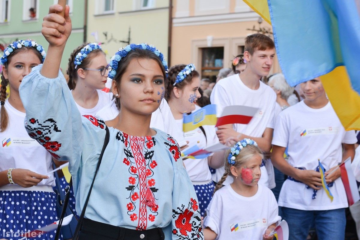 Parada otwierająca 25 Bolesławieckie Święto Ceramiki
