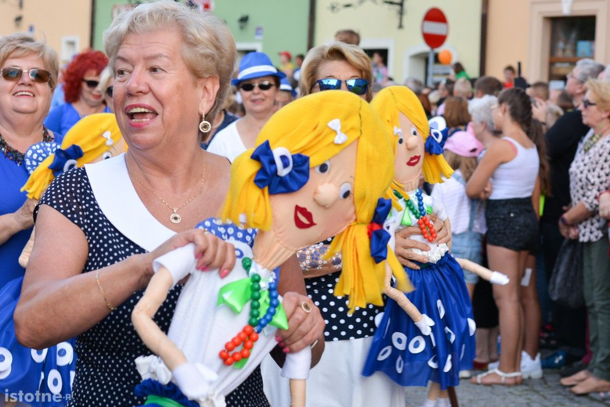 Parada otwierająca 25 Bolesławieckie Święto Ceramiki