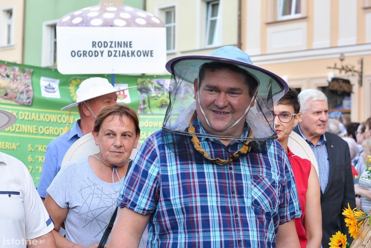 Parada otwierająca 25 Bolesławieckie Święto Ceramiki