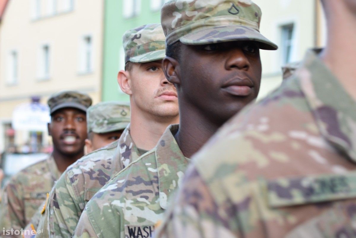 Parada otwierająca 25 Bolesławieckie Święto Ceramiki