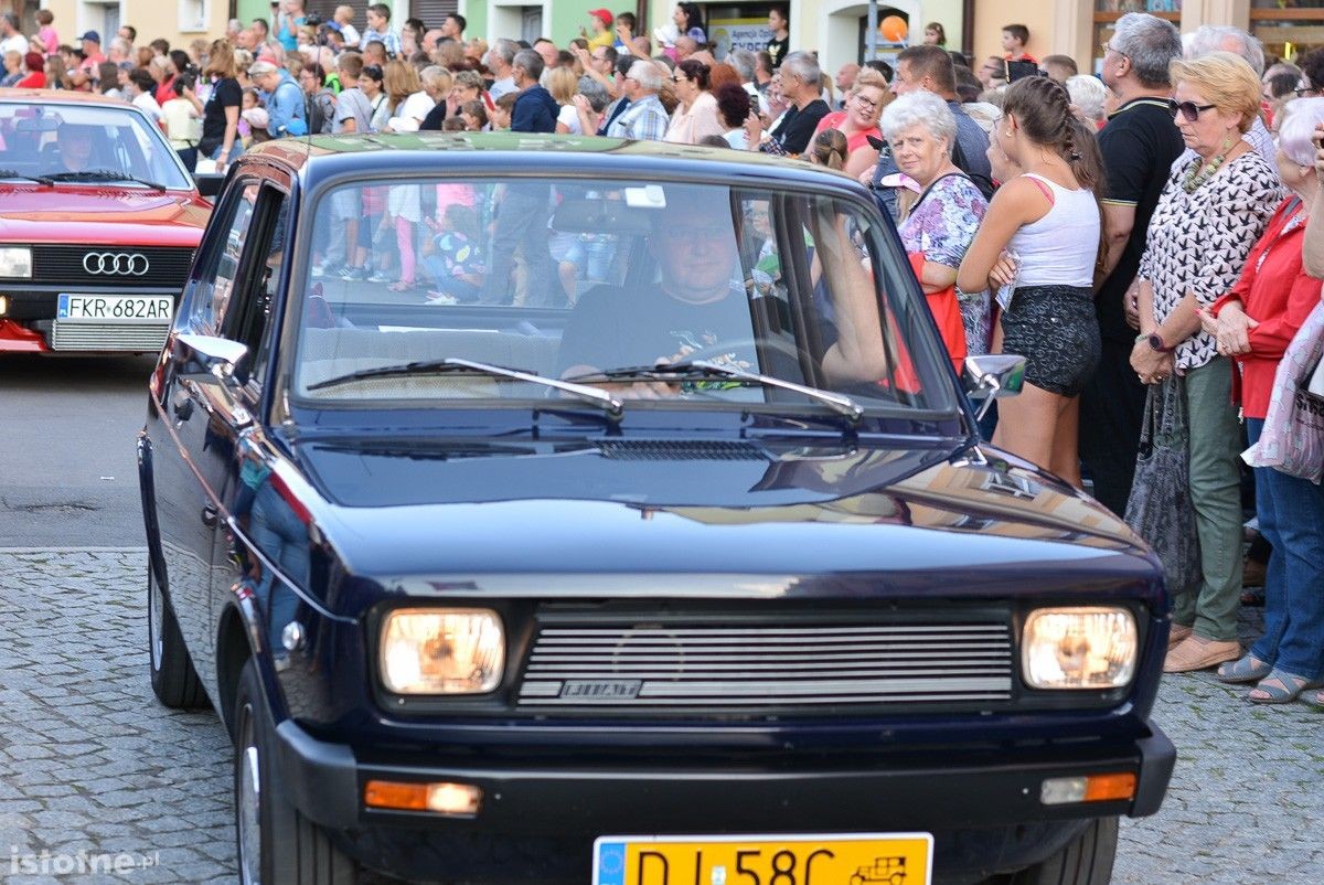 Parada otwierająca 25 Bolesławieckie Święto Ceramiki