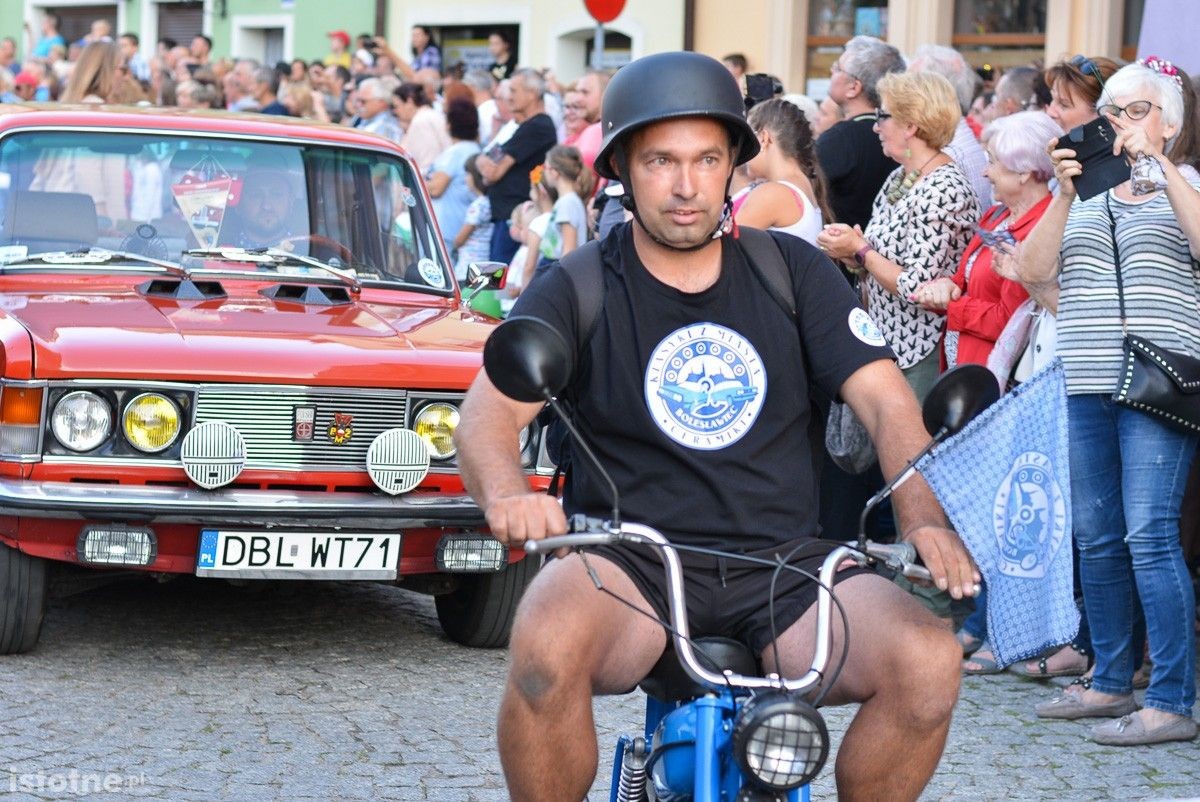 Parada otwierająca 25 Bolesławieckie Święto Ceramiki