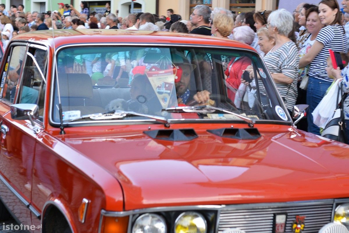 Parada otwierająca 25 Bolesławieckie Święto Ceramiki