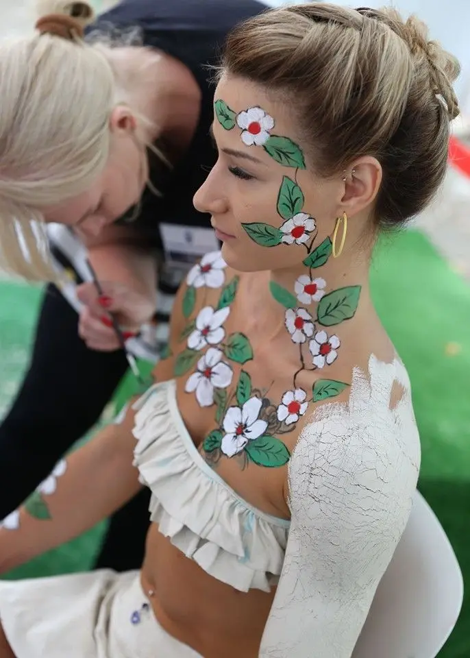 Żywe dzieła sztuki! Bodypaiting z Ceramiką Artystyczną