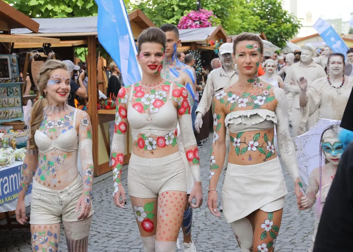 Żywe dzieła sztuki! Bodypaiting z Ceramiką Artystyczną