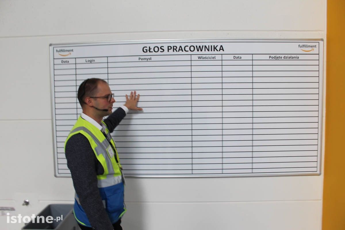 Briefing prasowy w Centrum Amazon w Okmianach