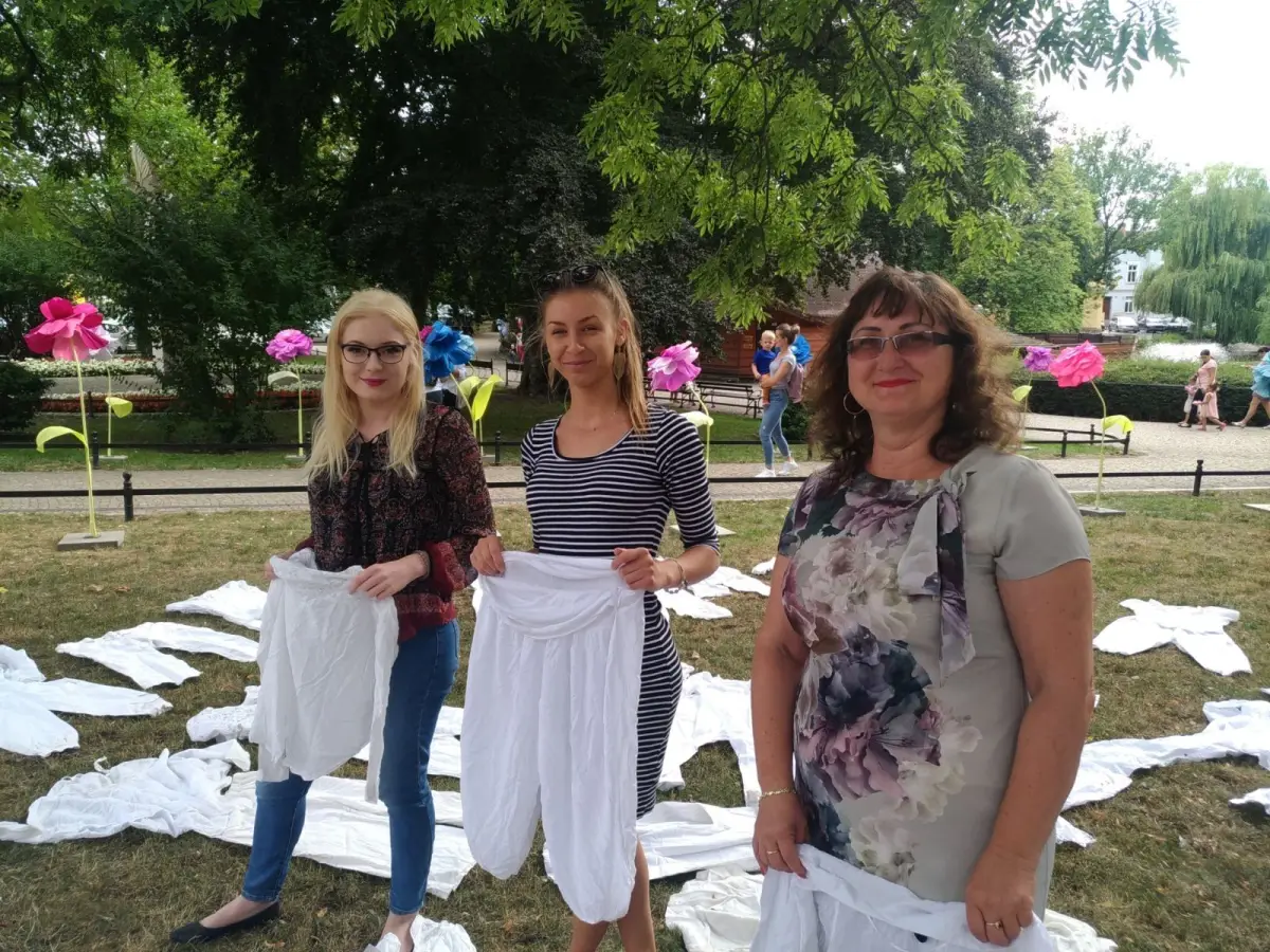 Miasteczko "Gliniane Mosty" stylistka