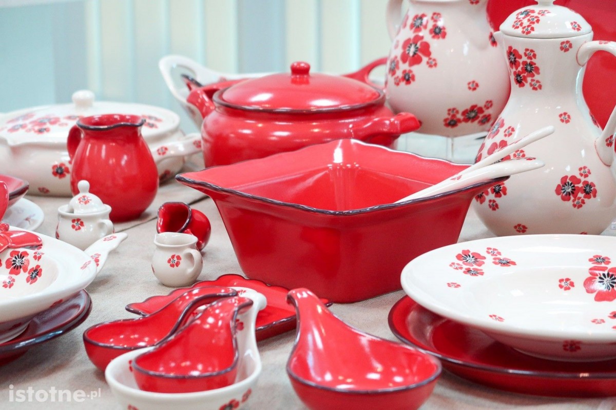 Nowe wzory dekoracyjne bolesławieckiej ceramiki