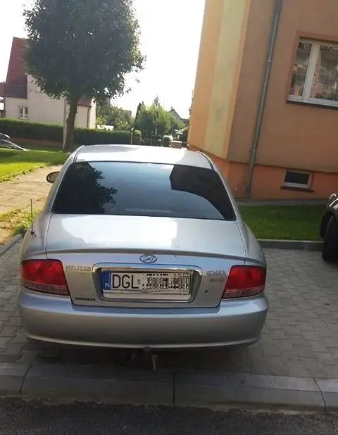 Porzucone auto po napadzie w Gryfowie Śląskim