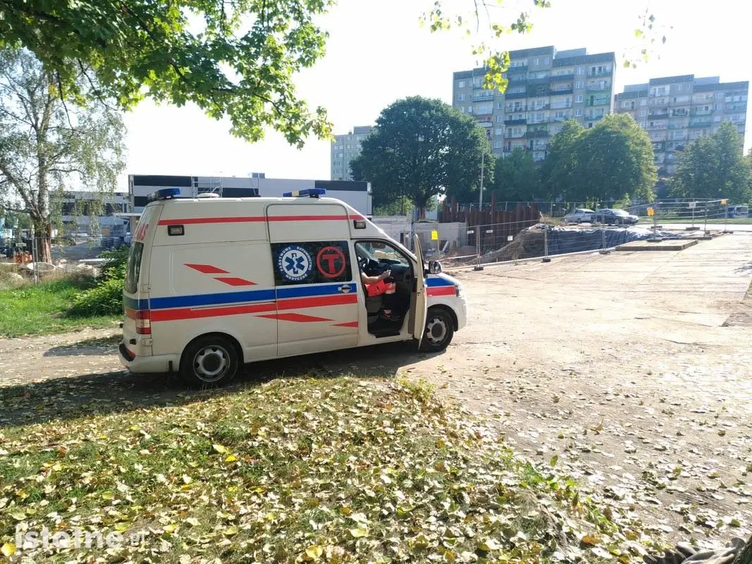 Niewybuchy przy Hutniczej - trwa ewakuacja ludności