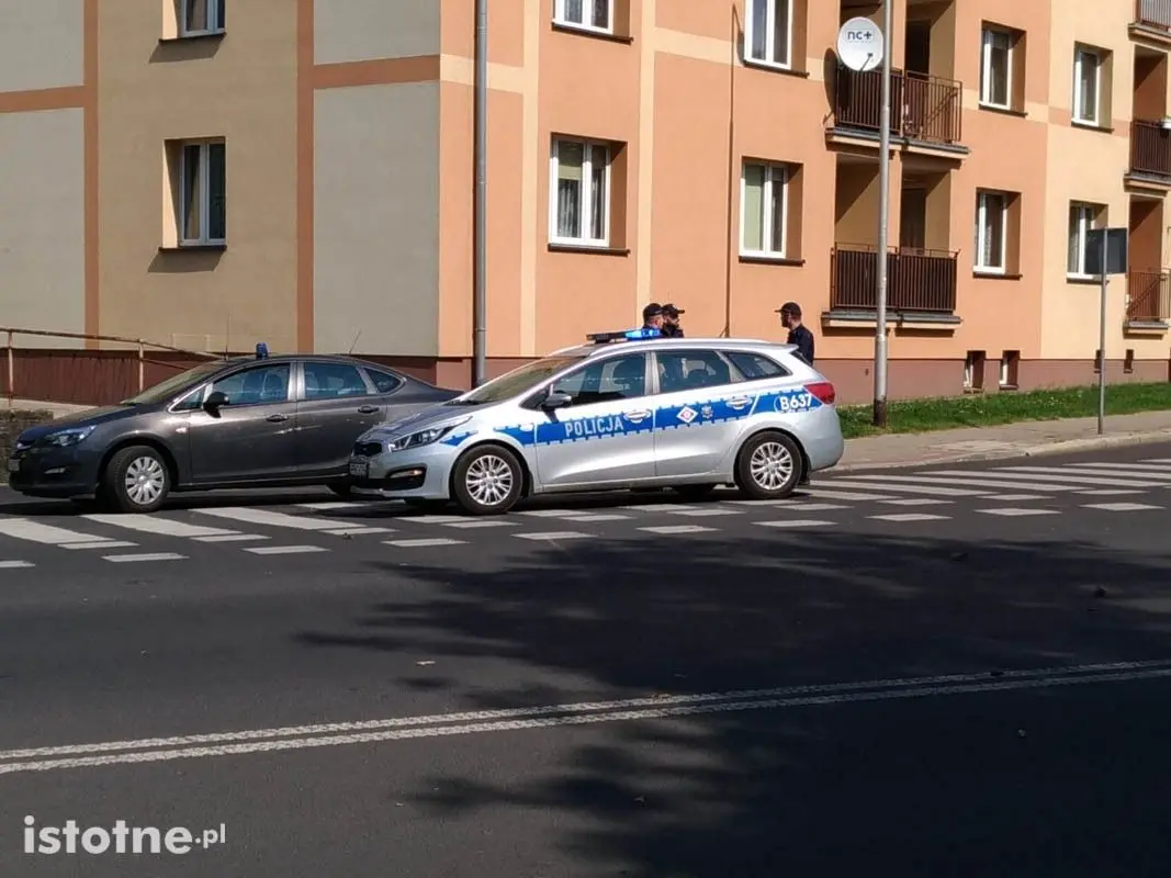 Niewybuchy przy Hutniczej - trwa ewakuacja ludności