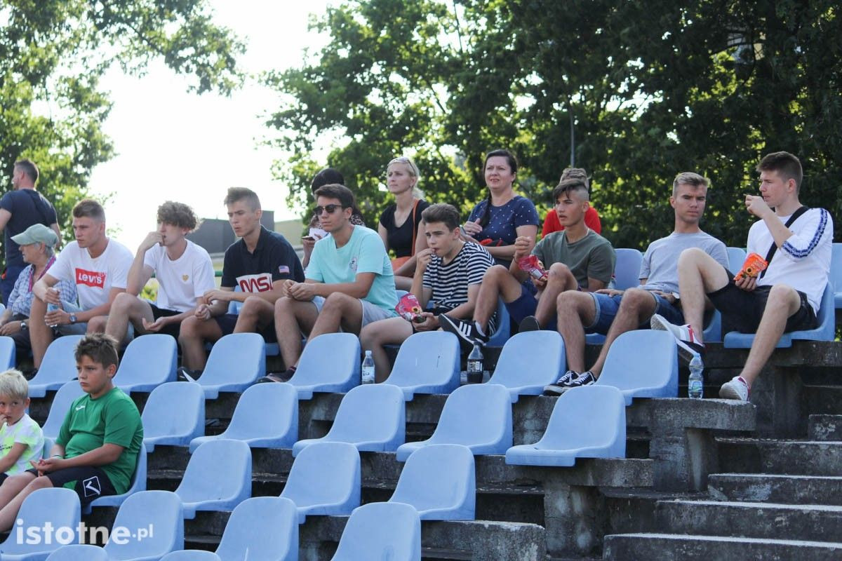 Leśnik wygrywa w Bolesławcu