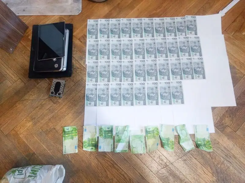 21-letni fałszerz pieniędzy aresztowany