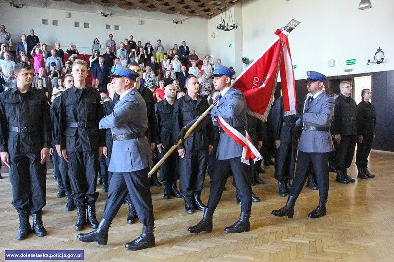 Нові поліцейські склали присягу. Двоє з них служитимуть у Болеславці