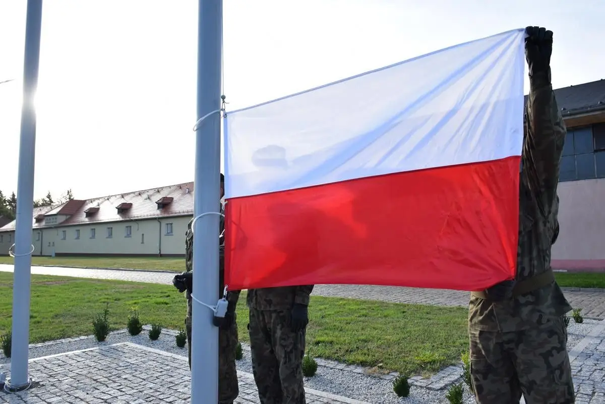Artylerzyści: elewi dostali broń