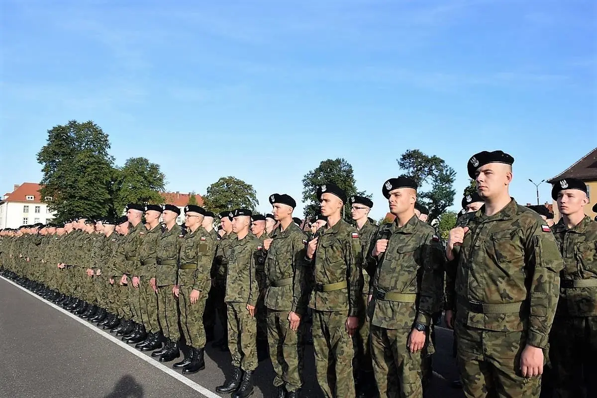 Artylerzyści: elewi dostali broń