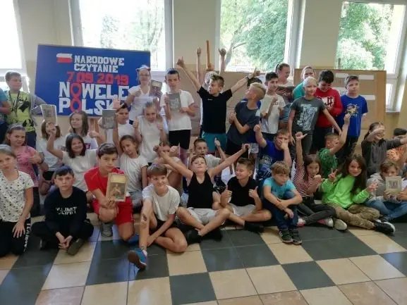 Narodowe Czytanie 2019 zorganizowane w Bolesławcu przez nauczycielki Szkoły Podstawowej nr 2