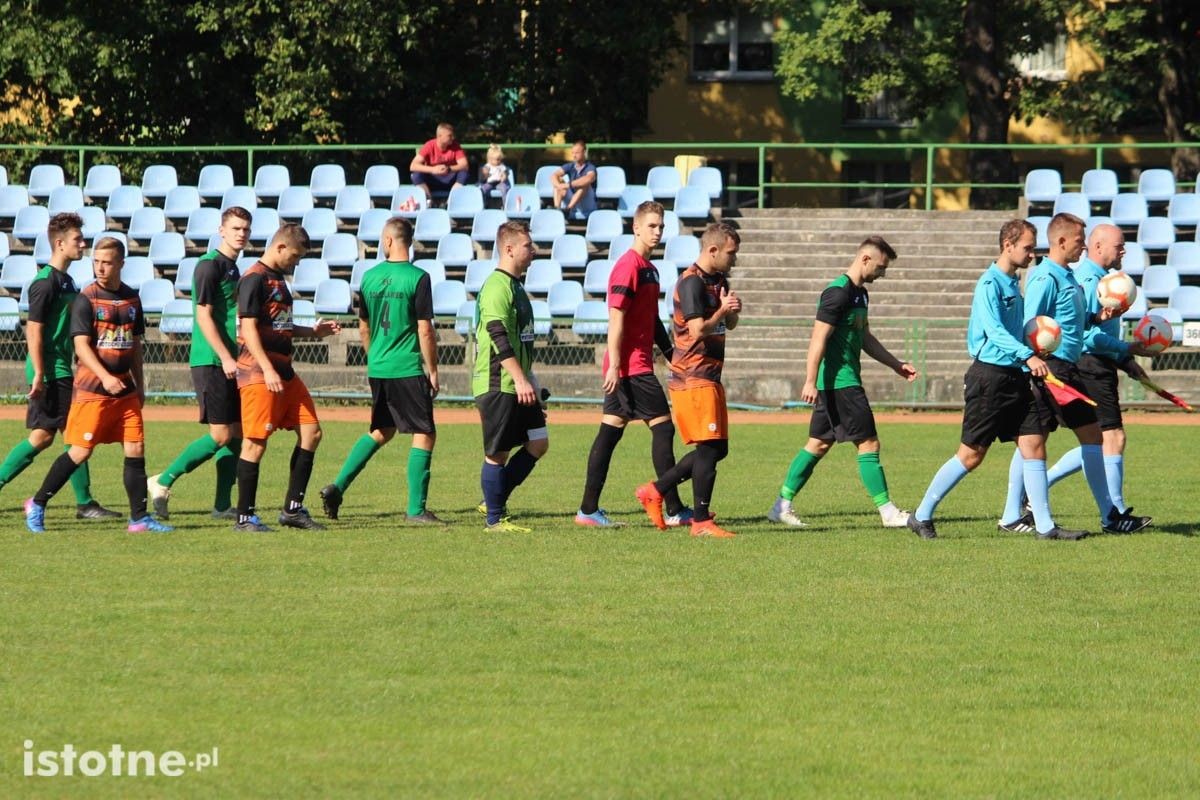 BKS przegrywa z Hutnikiem Pieńsk.