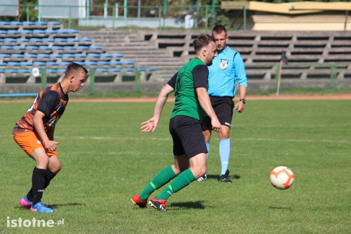 BKS przegrywa z Hutnikiem Pieńsk.