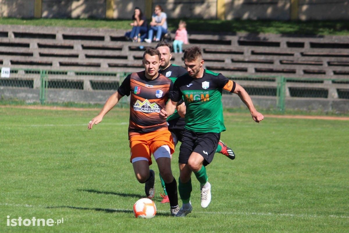 BKS przegrywa z Hutnikiem Pieńsk.