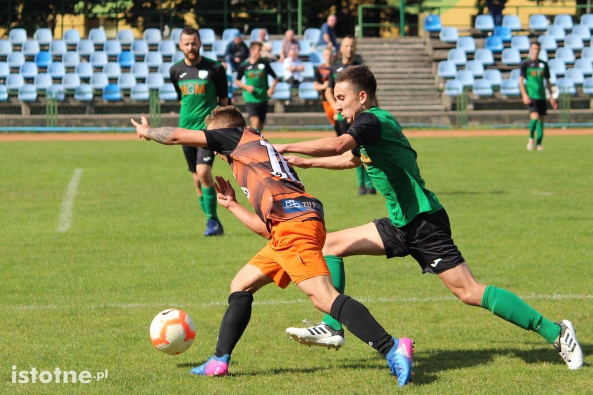 BKS przegrywa z Hutnikiem Pieńsk.