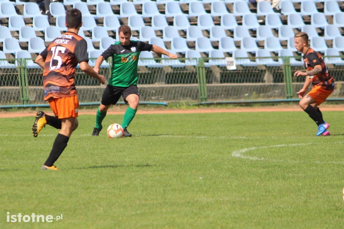 BKS przegrywa z Hutnikiem Pieńsk.