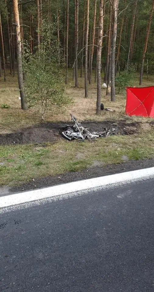 Śmiertelny wypadek w Kozłowie, motocyklista nie żyje