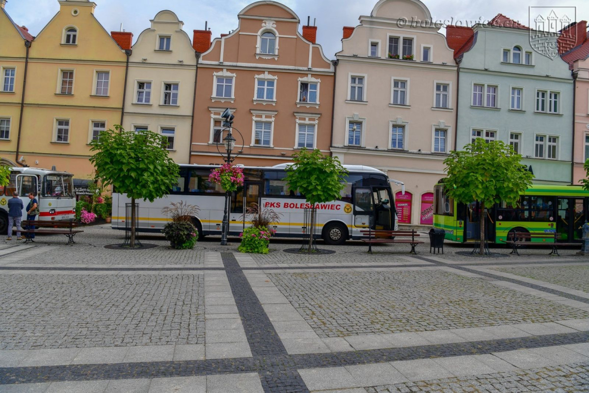 Wyjątkowa wystawa autobusowa w Rynku