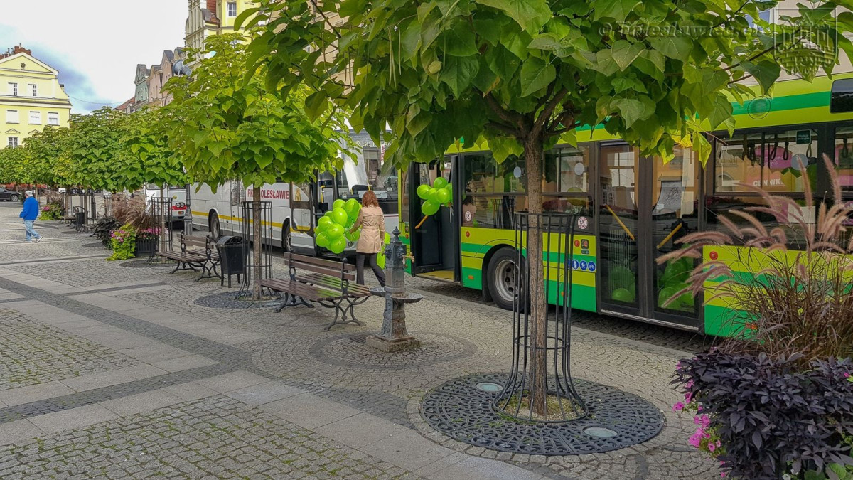 Wyjątkowa wystawa autobusowa w Rynku