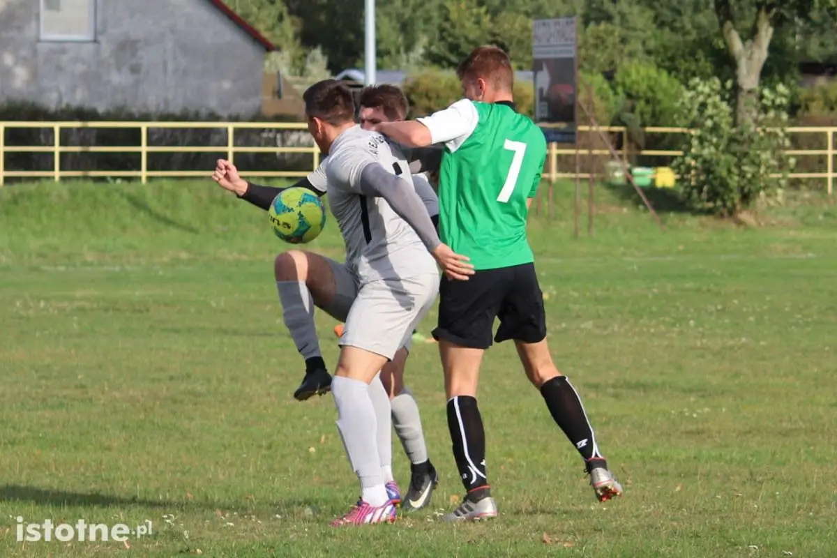 Puchar: BKS wygrywa z KS Stare Jaroszowice
