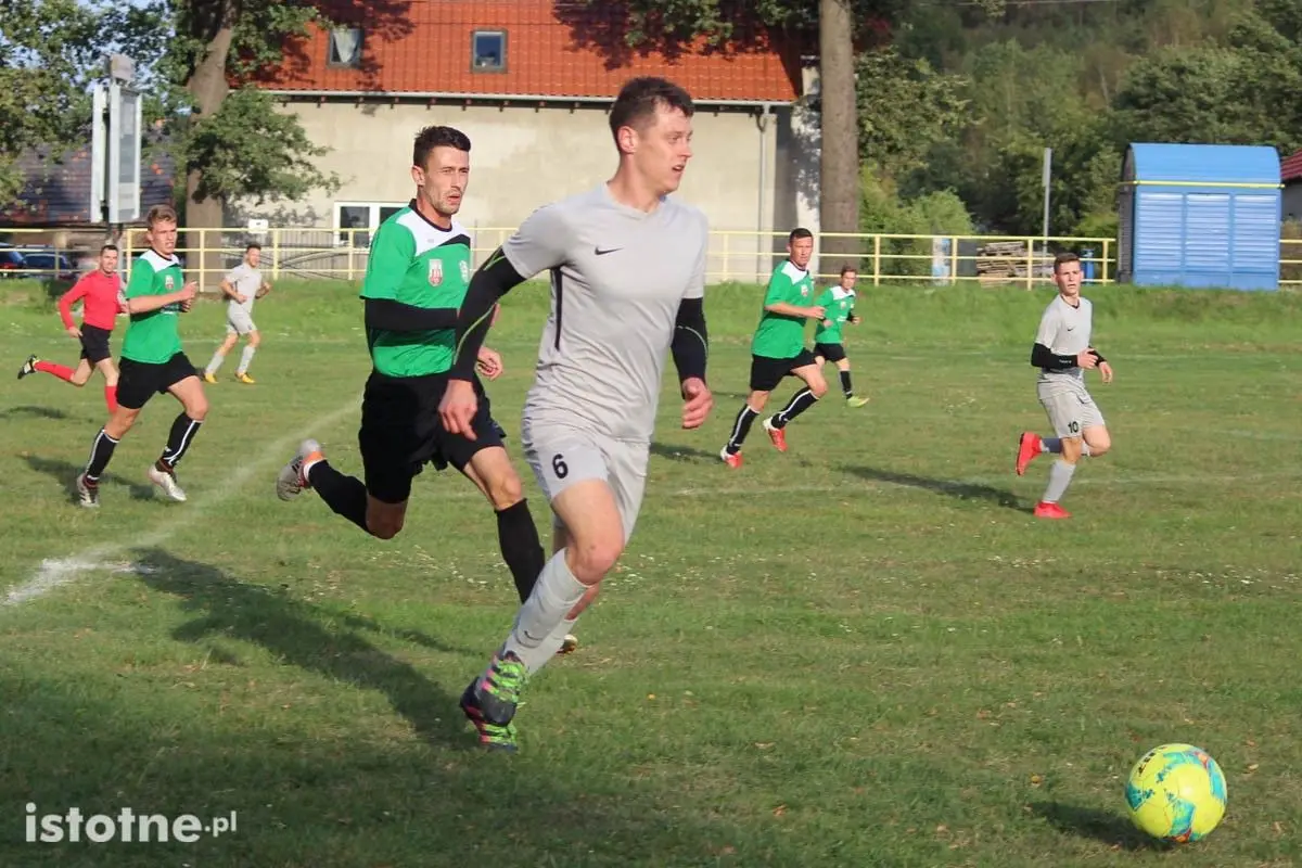 Puchar: BKS wygrywa z KS Stare Jaroszowice