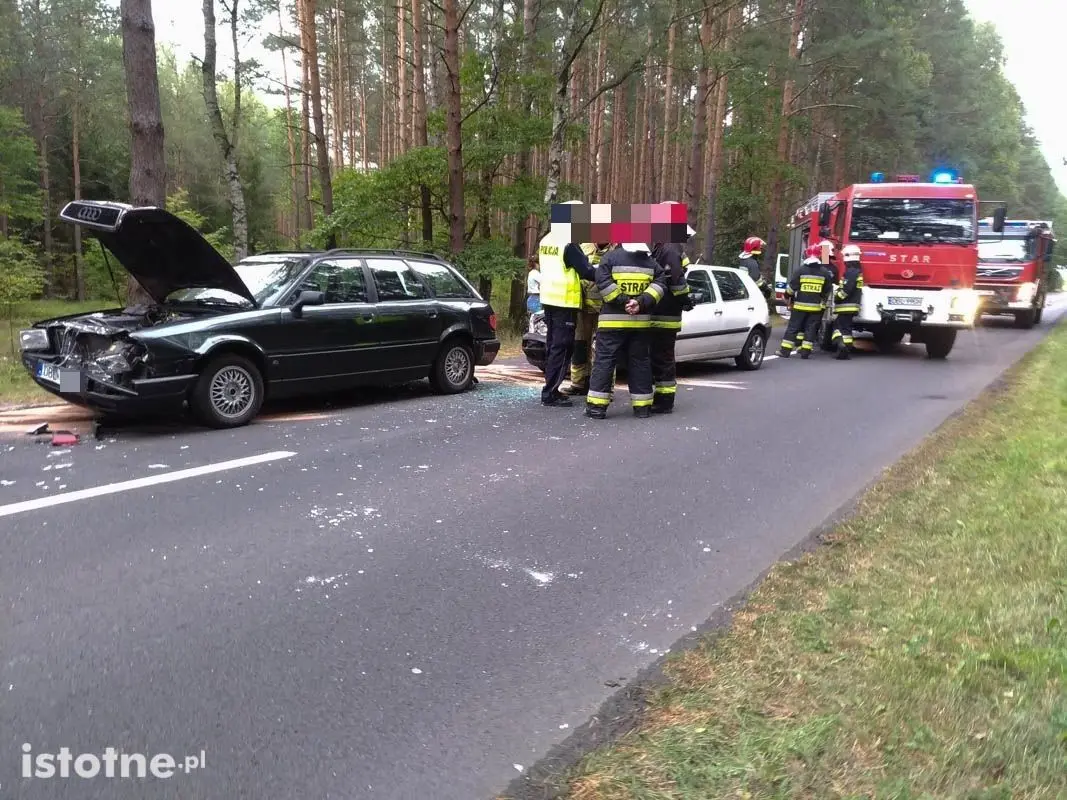 Zderzenie trzech aut koło Kliczkowa