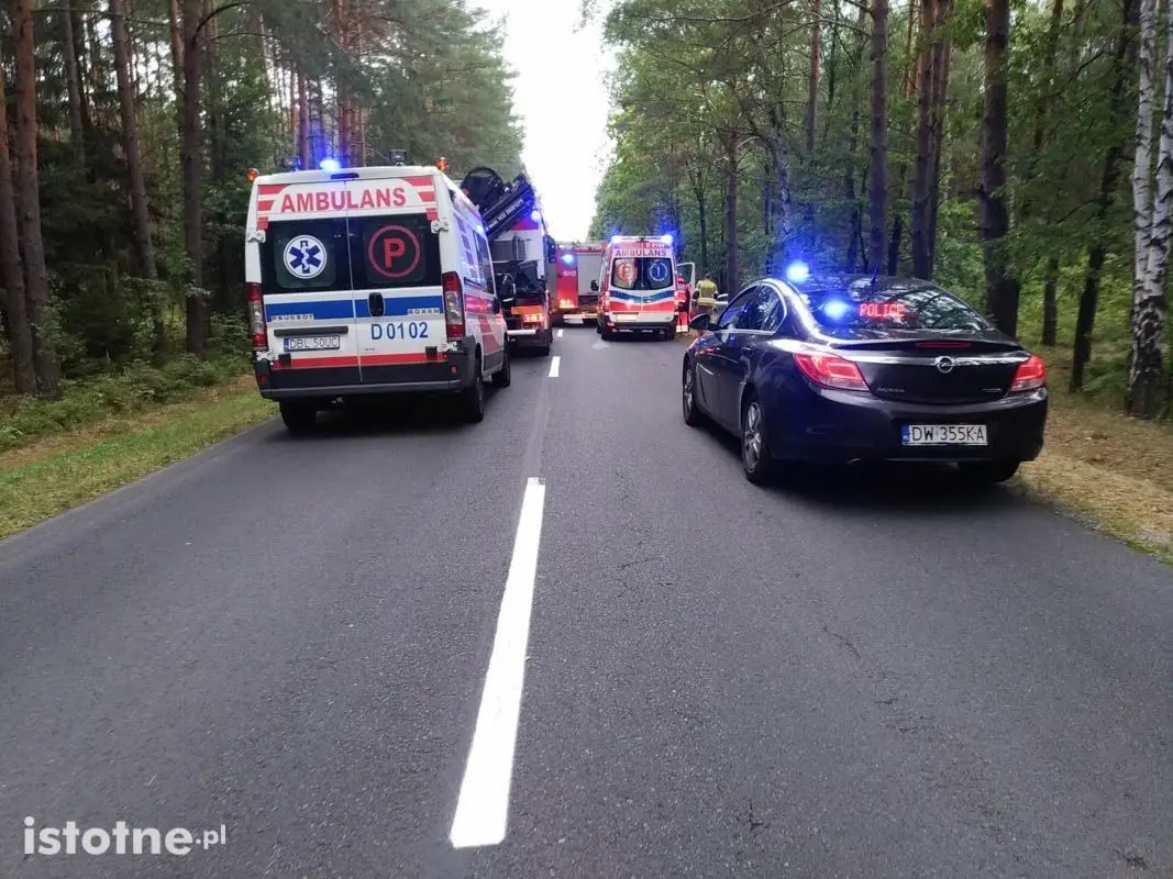 Zderzenie trzech aut koło Kliczkowa