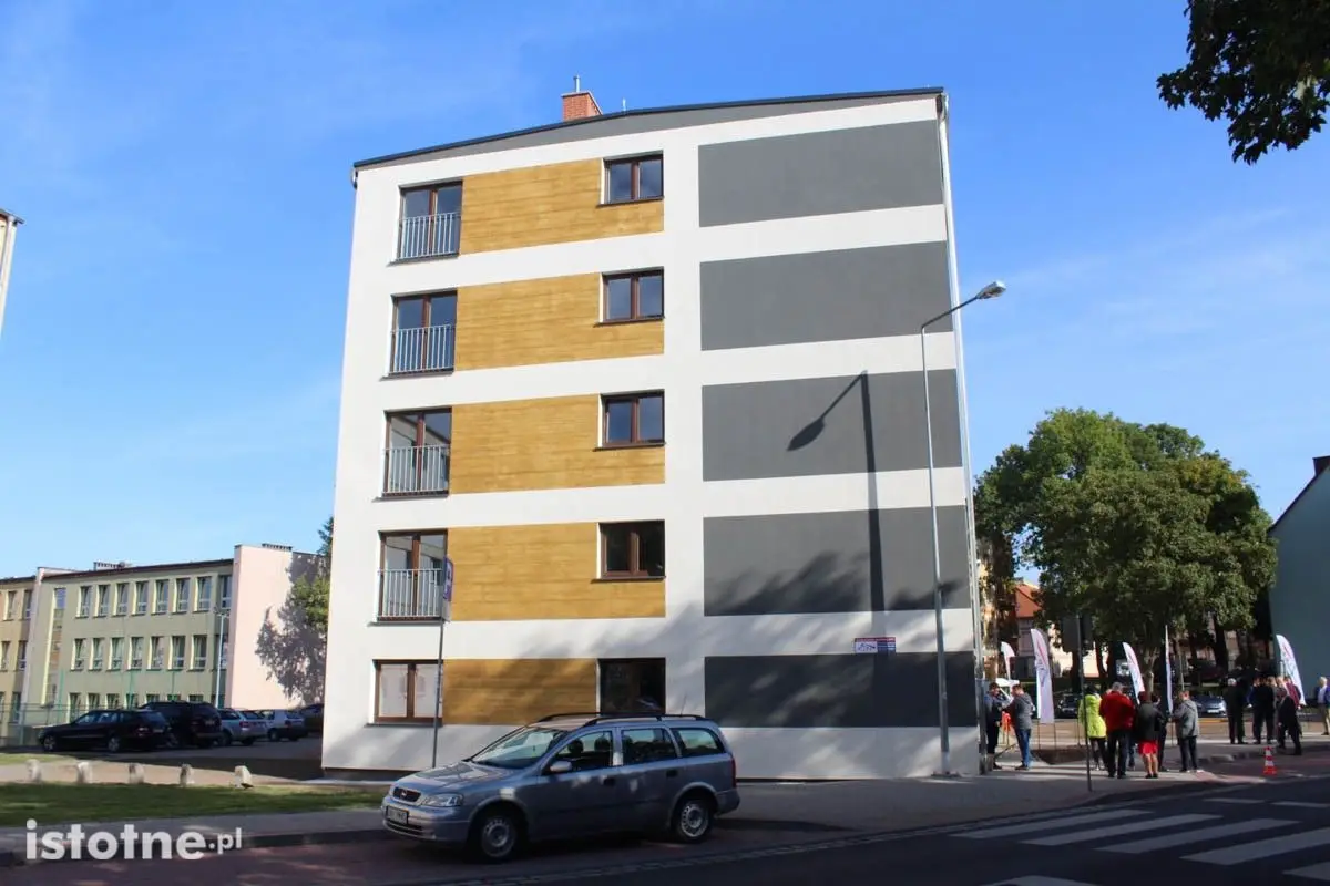 Wyremontowany budynek TBS przy Żwirki i Wigury 12