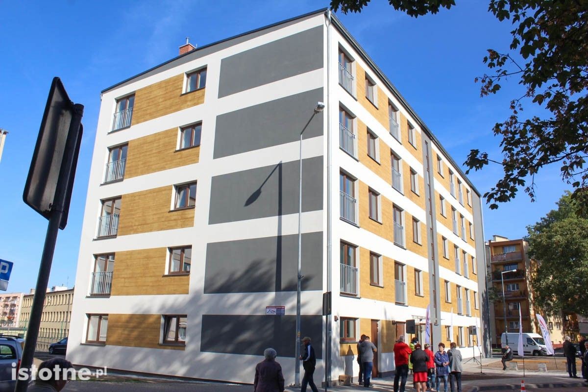 Wyremontowany budynek TBS przy Żwirki i Wigury 12