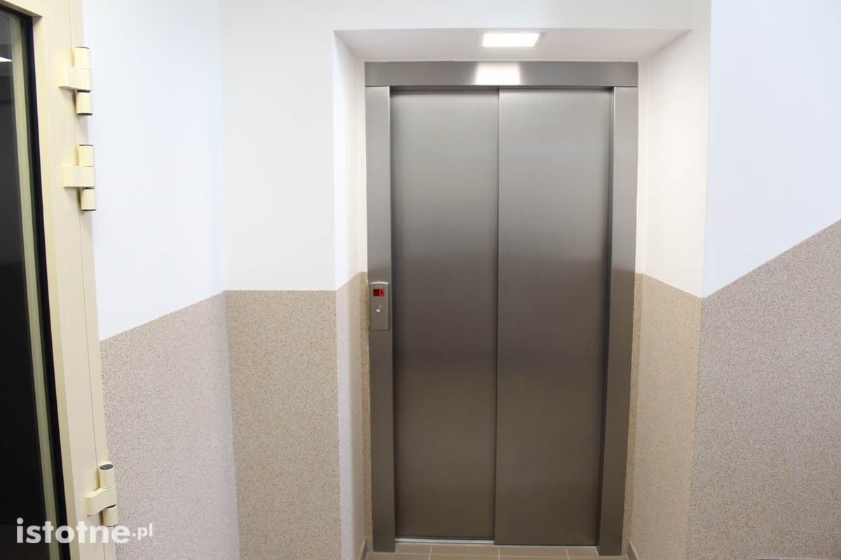 Wyremontowany budynek TBS przy Żwirki i Wigury 12