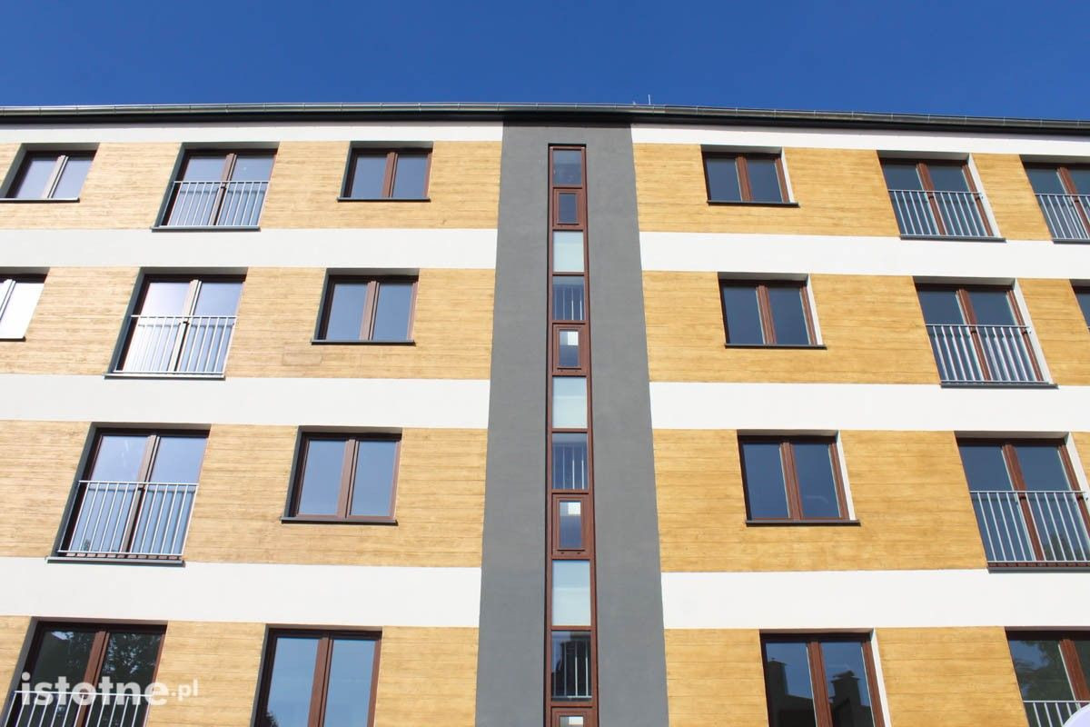 Wyremontowany budynek TBS przy Żwirki i Wigury 12