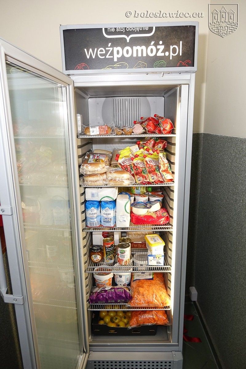 Lodówka społeczna stanęła w Bolesławcu