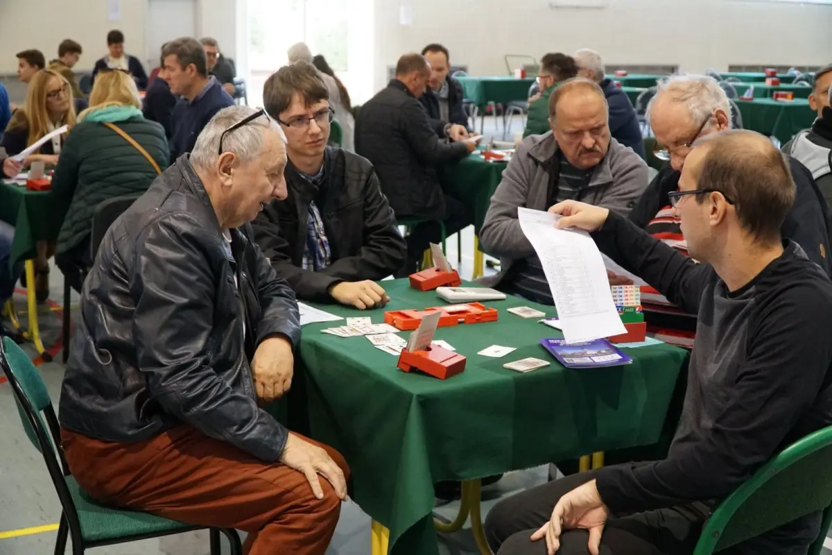 Przy zielonym stoliku. Bolesławiecka Trzydniówka Brydża Sportowego za nami