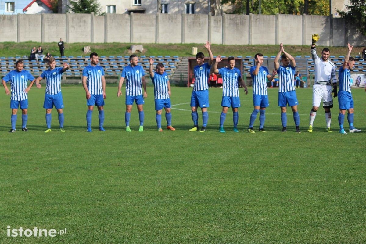 BKS wysoko wygrywa z Włókniarzem Leśna