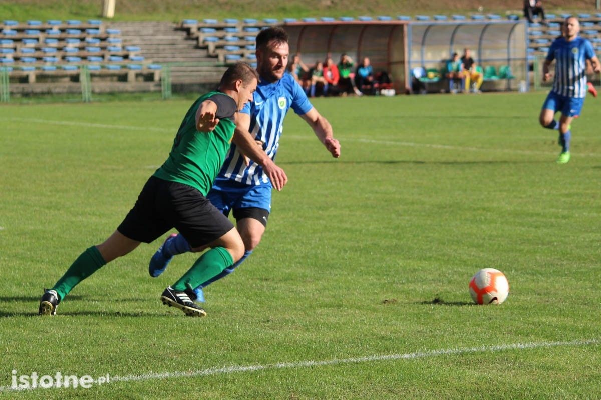 BKS wysoko wygrywa z Włókniarzem Leśna