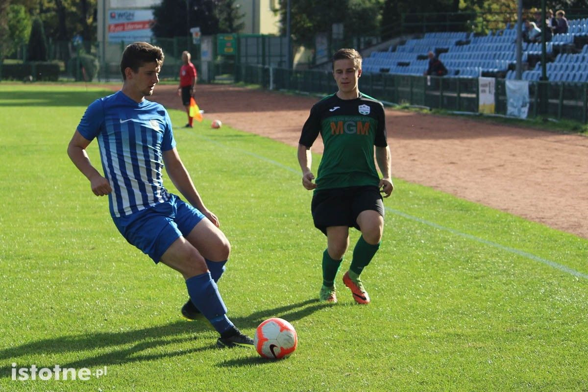 BKS wysoko wygrywa z Włókniarzem Leśna