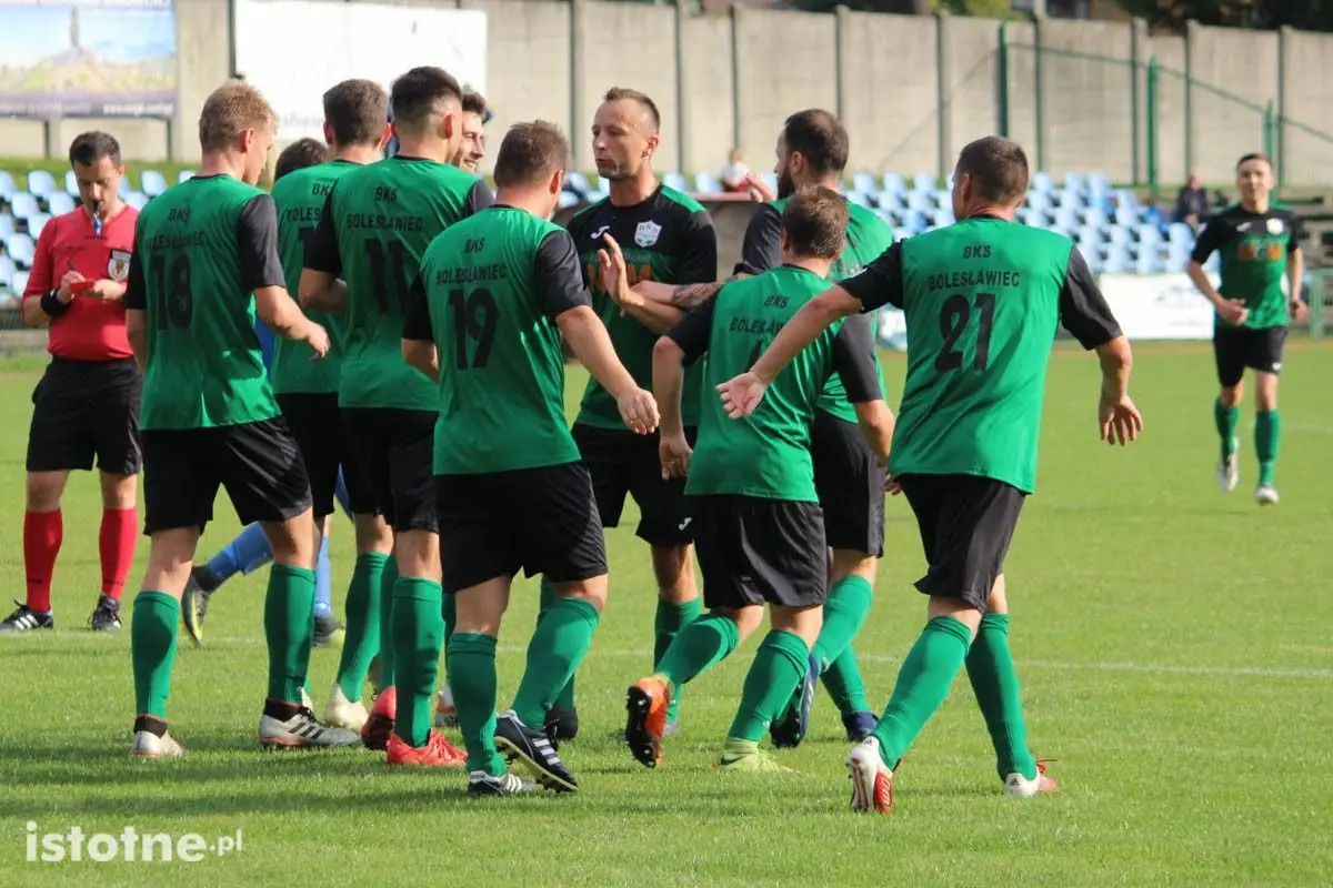 BKS wysoko wygrywa z Włókniarzem Leśna
