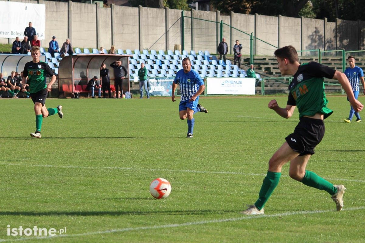 BKS wysoko wygrywa z Włókniarzem Leśna