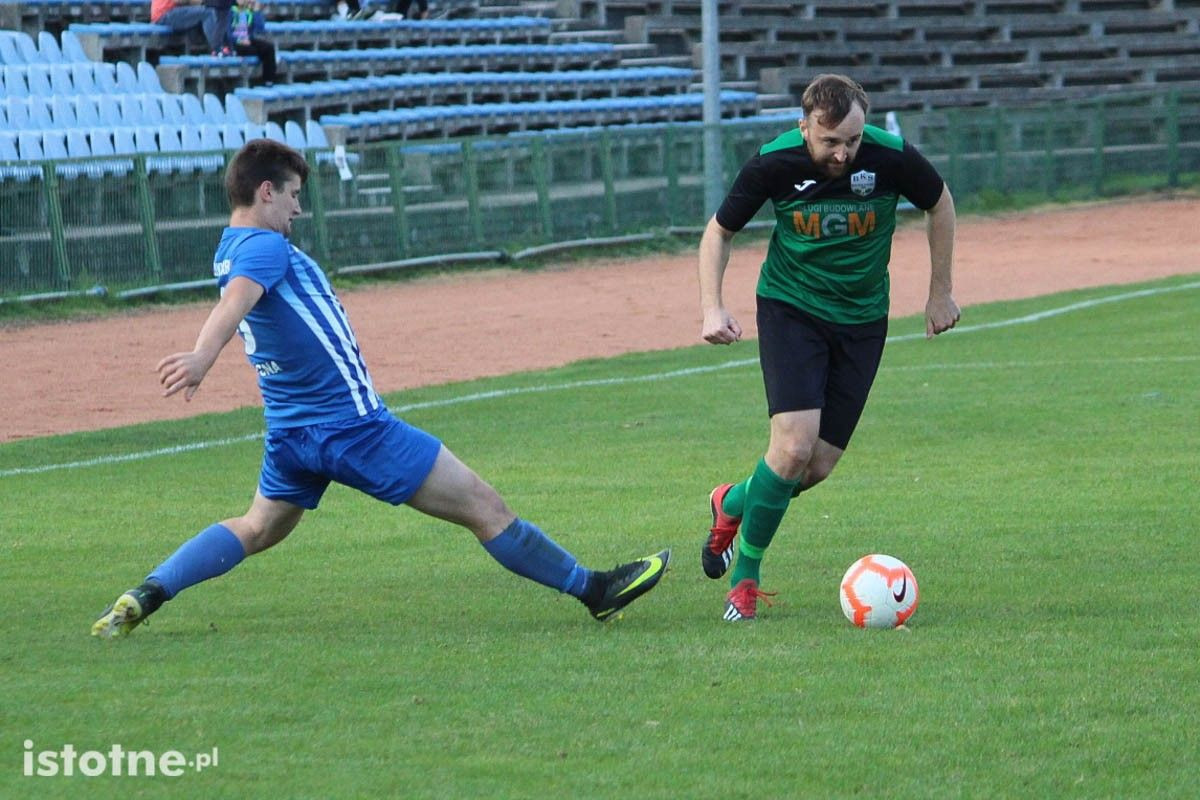 BKS wysoko wygrywa z Włókniarzem Leśna