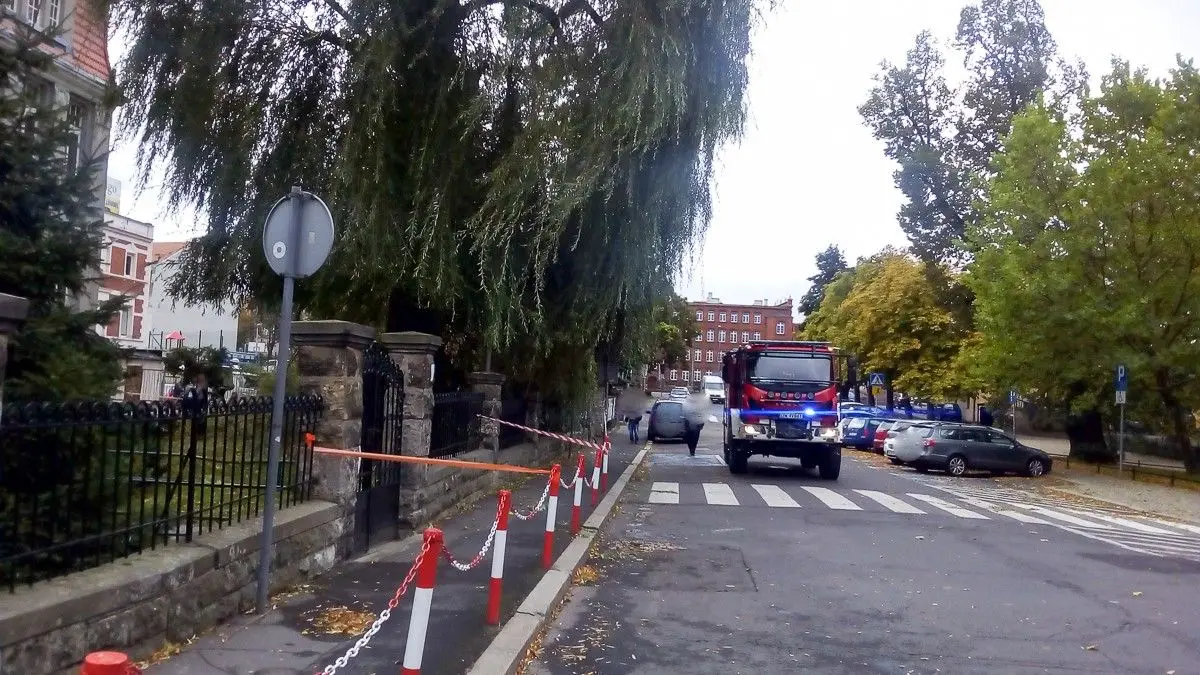 Interwencja straży pożarnej przy Szkole Pijarów
