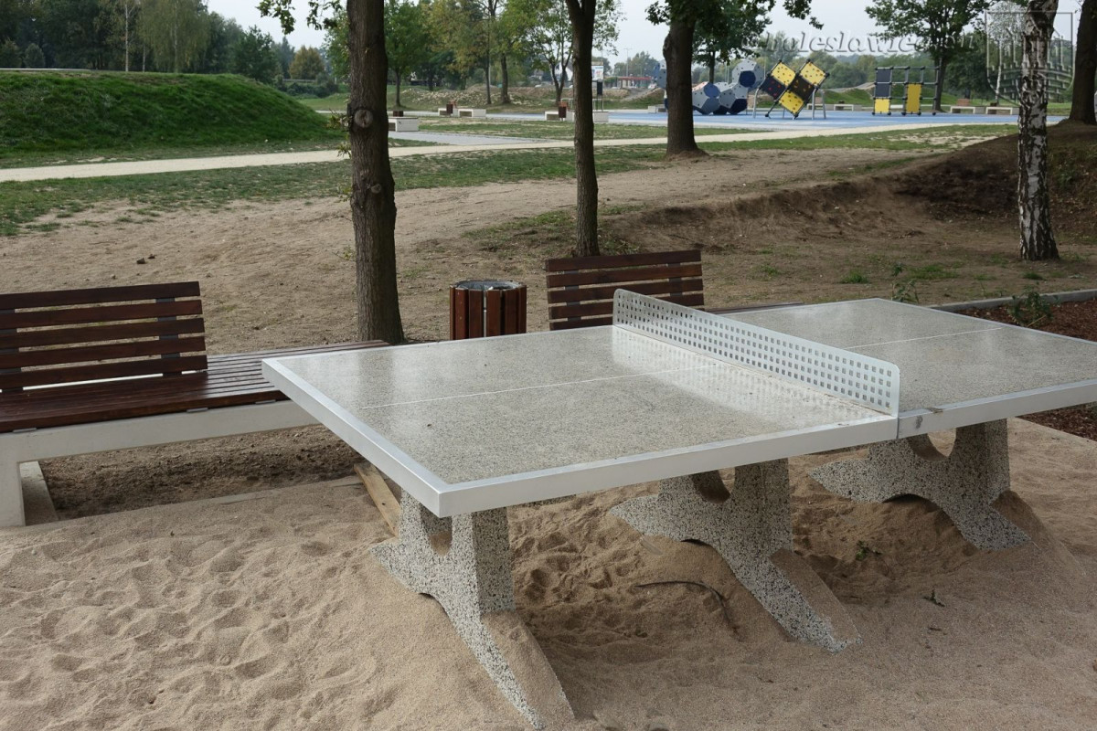 Nowe Otwarte Strefy Aktywności nad Bobrem i na os. Kwiatowym